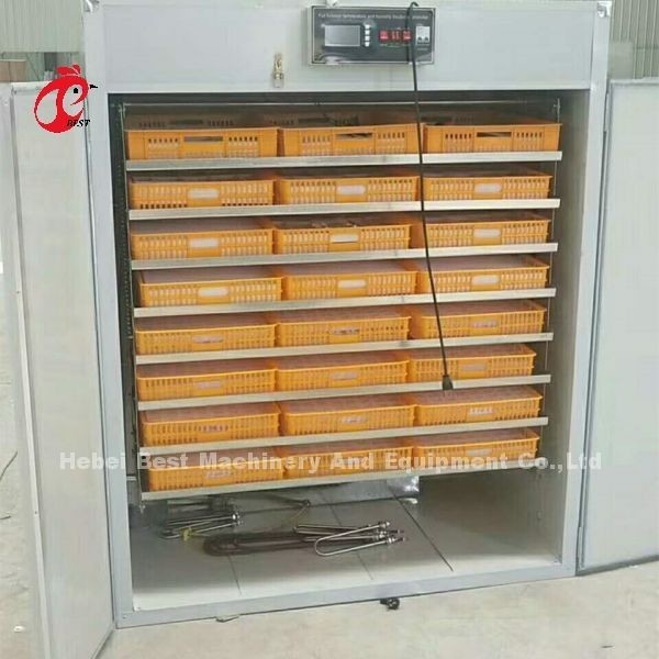 oeuf 100w hachant l'incubateur en acier d'oeufs de poulet de panneau isolant d'incubateur à vendre Adela